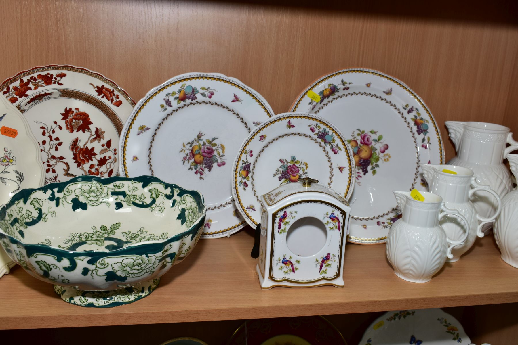 A GROUP OF SPODE, COALPORT AND MASONS CERAMICS, including a Coalport graduated set of four