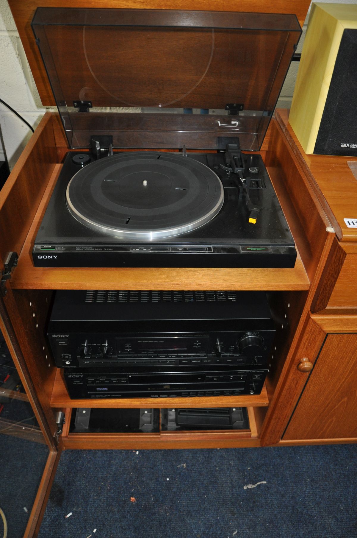 A SONY COMPONANT HI FI in a teak cabinet, including a Sony CDP-C425 5 disc CD player, a STR-D590 - Image 3 of 3