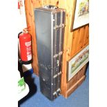 A GUARDFORCE ALUMINIUM FRAMED RIFLE CASE, pad lockable and key locks - no key, carry handles and