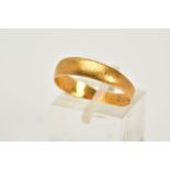 A 22CT GOLD WIDE BAND, the plain polished band, hallmarked 22ct gold Birmingham 1884, ring size P,