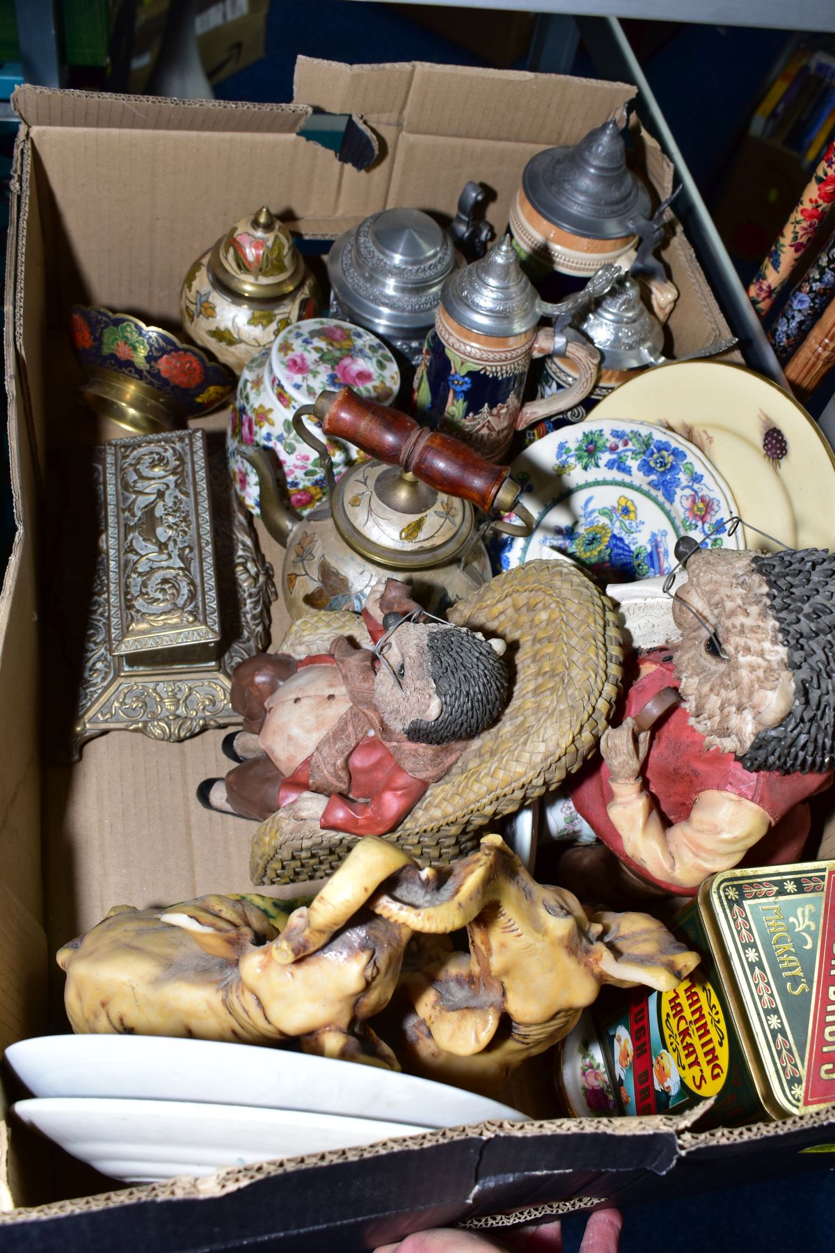 SEVEN BOXES AND LOOSE SUNDRY ITEMS, to include ornaments, brass metal wares, continental wine ewer - Image 6 of 17