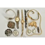A SMALL QUANTITY OF JEWELLERY, to include three wristwatches such as ladies Seiko, gold dial,