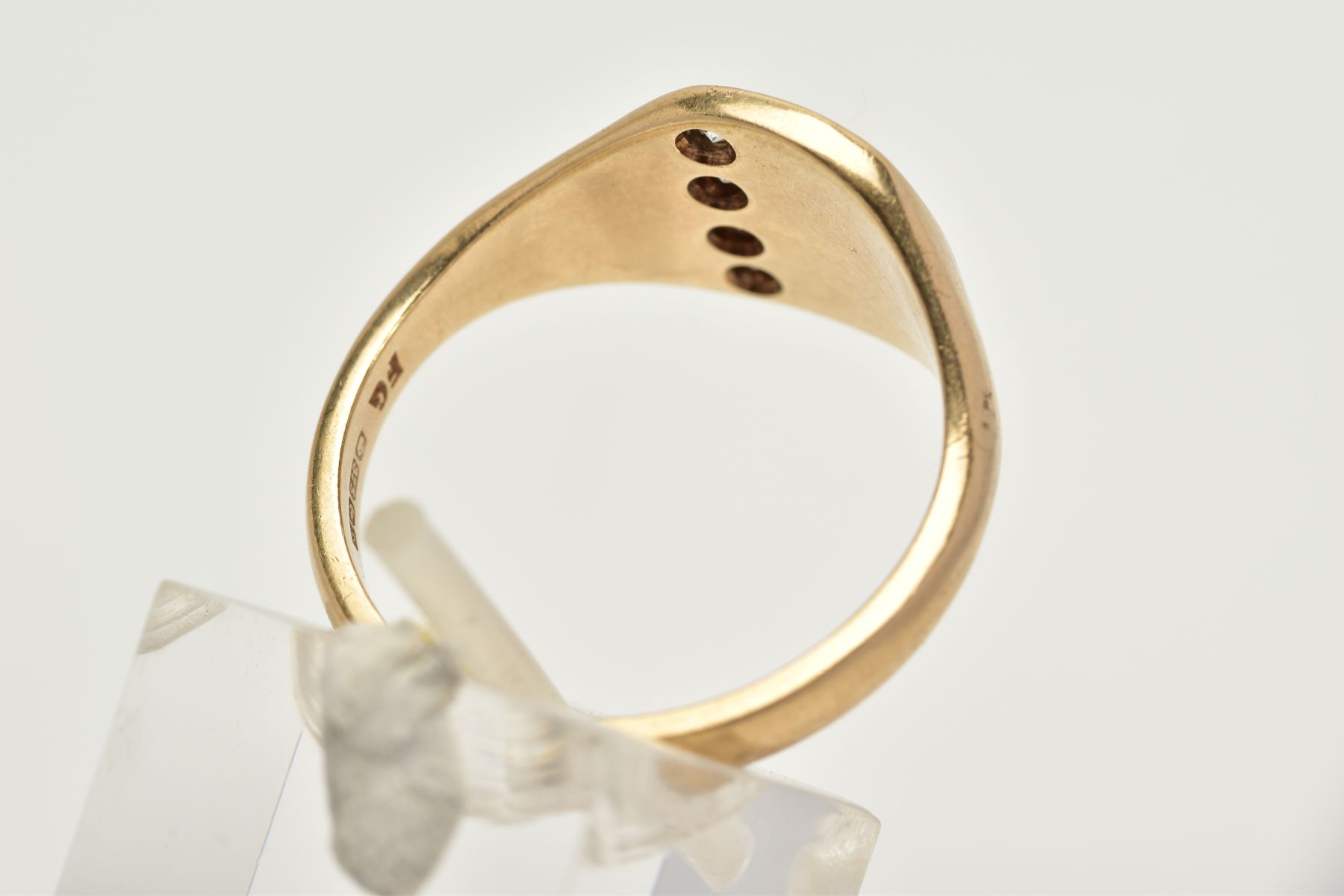 A 9CT GOLD GENTLEMANS DIAMOND SIGNET RING, the plain polished square design set with a row of - Image 3 of 3