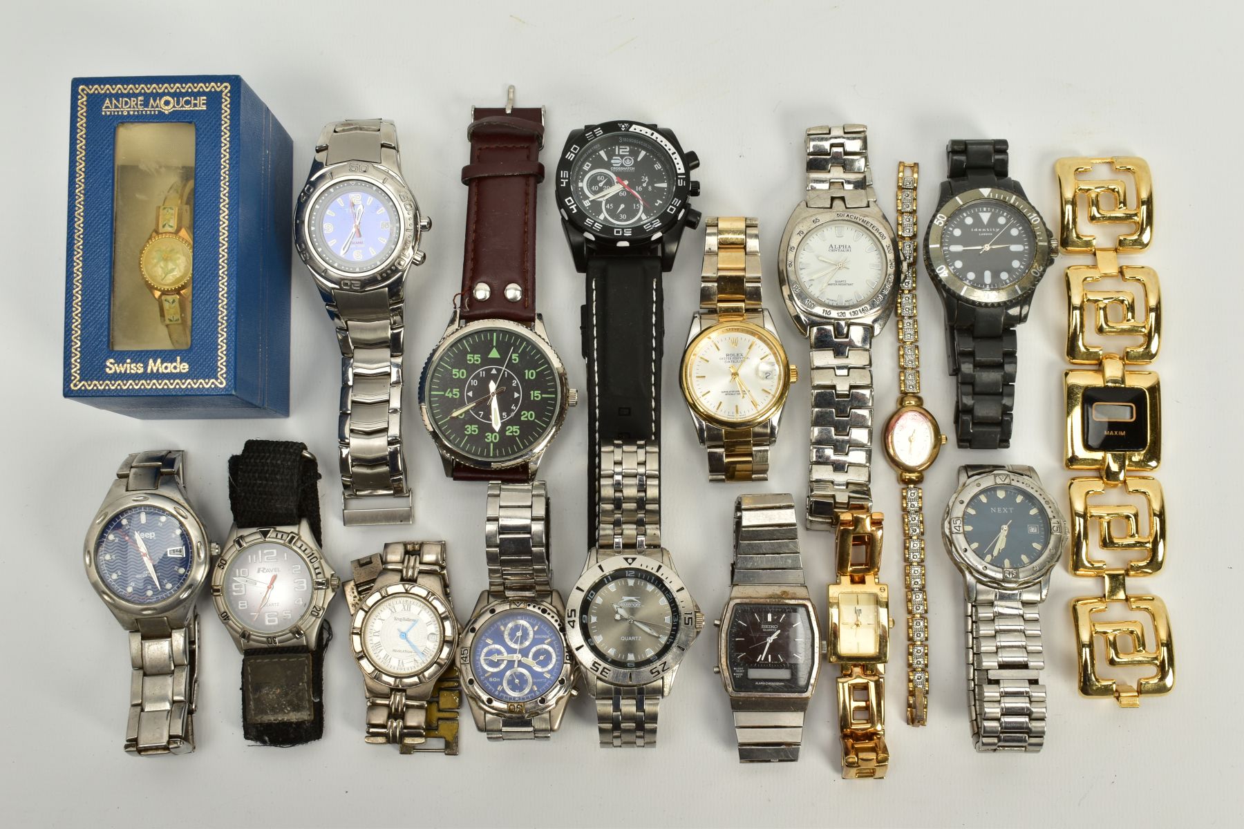 A COLLECTION OF ASSORTED WATCHES, mostly gents, to include various designs, all quartz movements