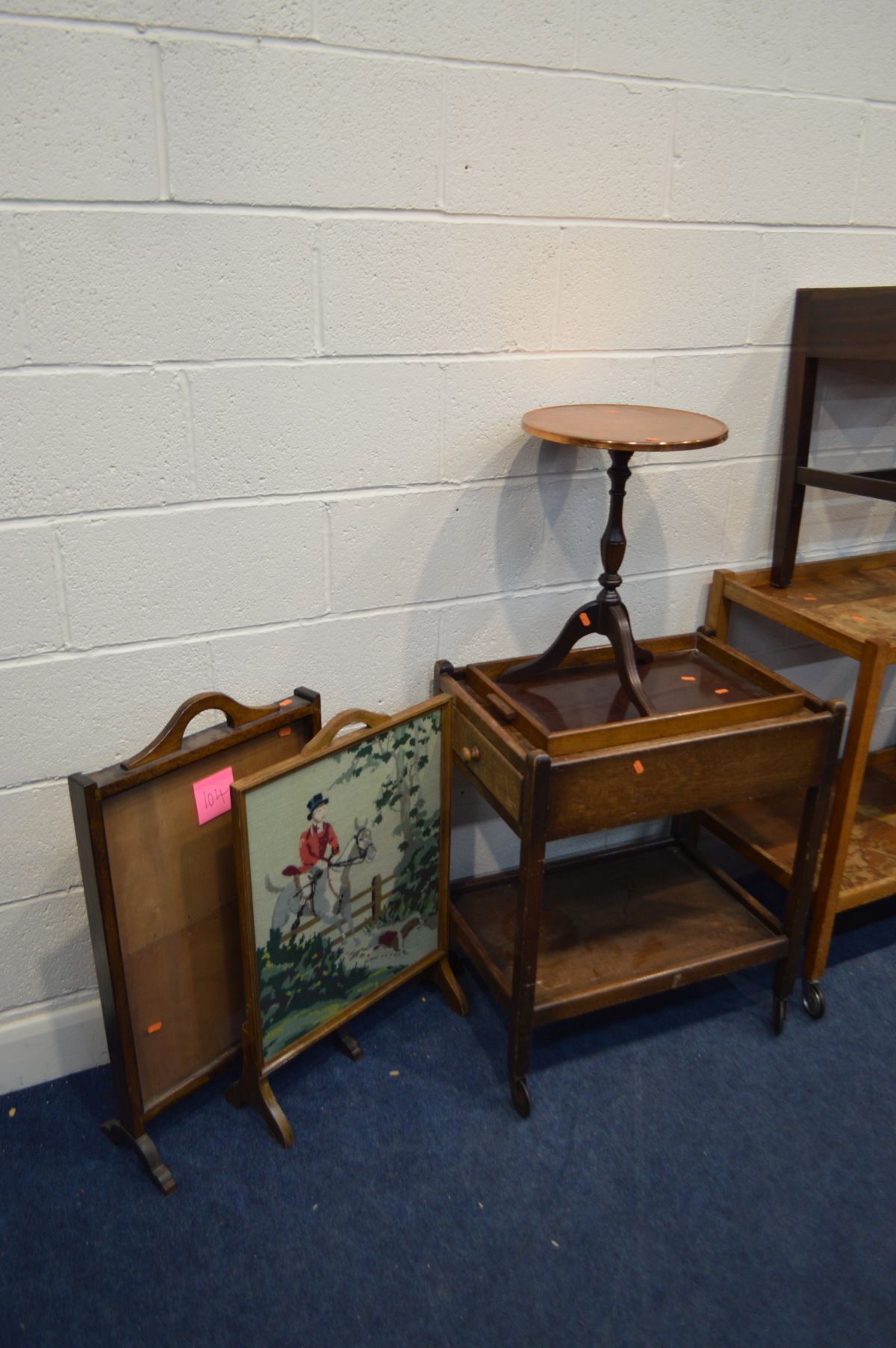 A QUANTITY OF OCCASIONAL FURNITURE, to include two oak occasional tables, two tea trolleys, two fire - Image 4 of 4