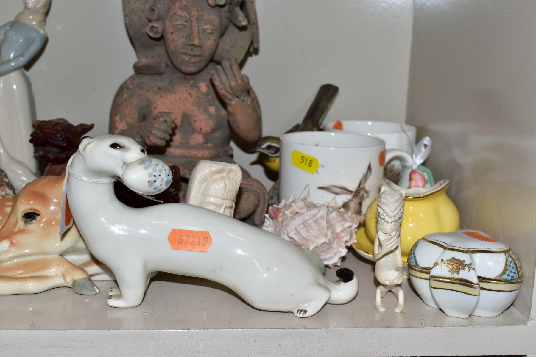 A COLLECTION OF ASSORTED LOOSE CERAMICS, including two Carlton Ware Rouge Royale ginger jars and - Image 3 of 9