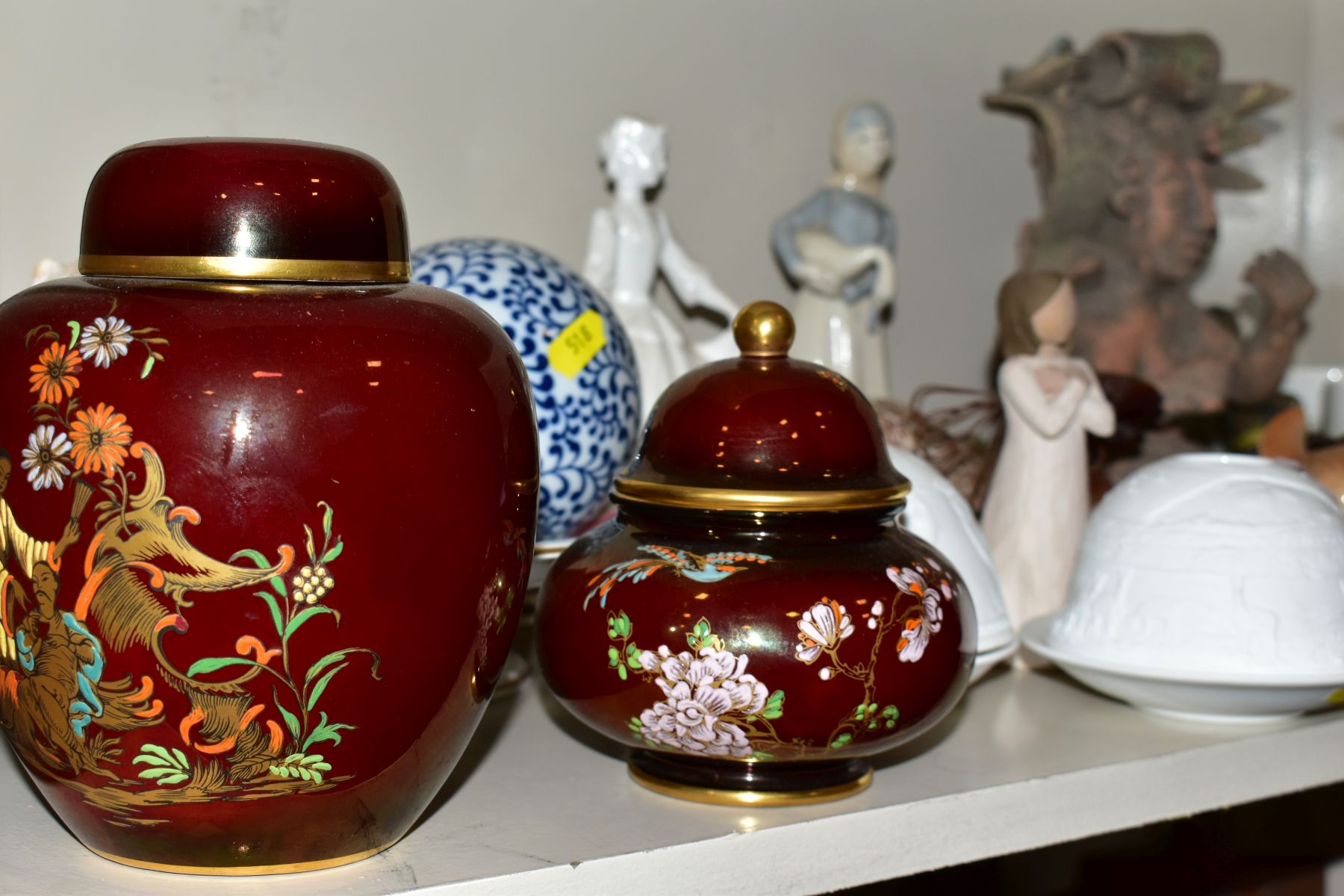 A COLLECTION OF ASSORTED LOOSE CERAMICS, including two Carlton Ware Rouge Royale ginger jars and - Image 9 of 9