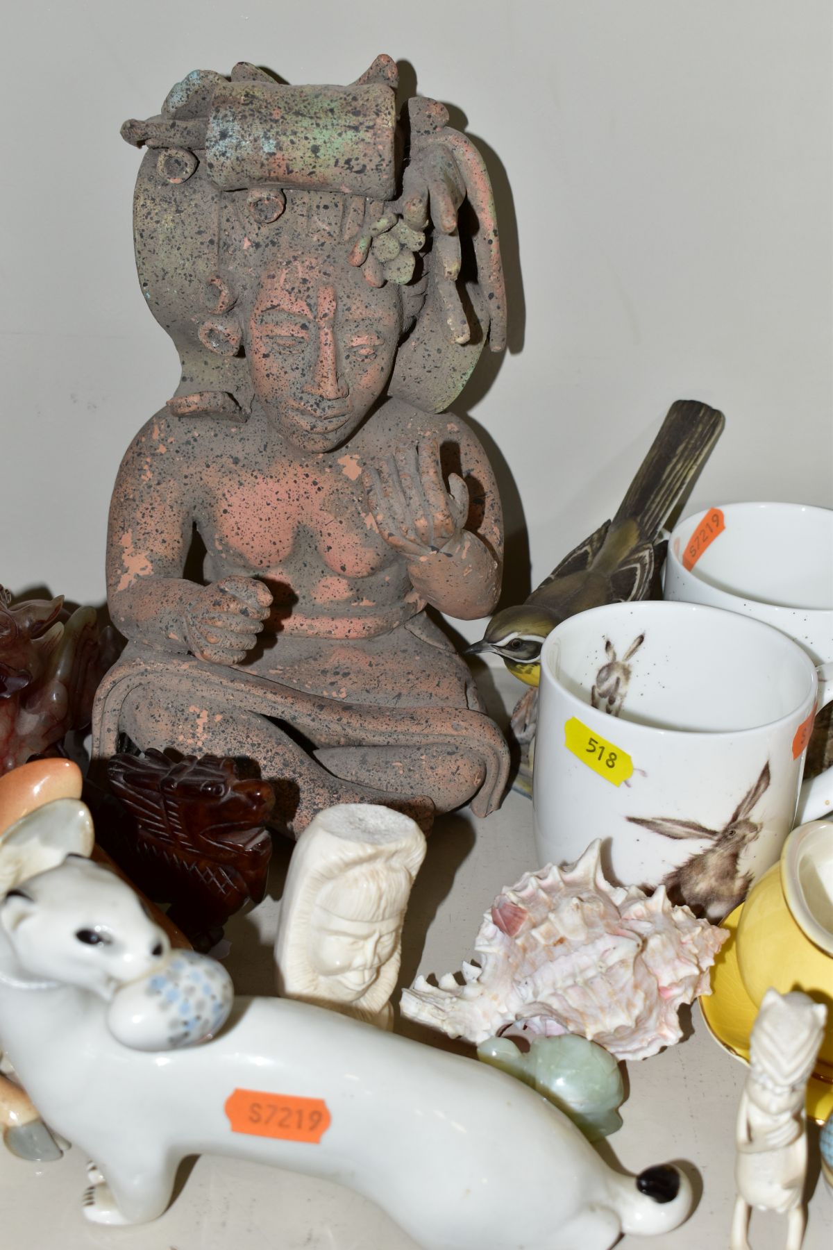 A COLLECTION OF ASSORTED LOOSE CERAMICS, including two Carlton Ware Rouge Royale ginger jars and - Image 5 of 9