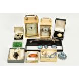 A SELECTION OF MISCELLANEOUS ITEMS, to include various pieces of costume jewellery such as a white