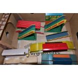 A QUANTITY OF BOXED AND UNBOXED HORNBY 0 GAUGE TRACK, to include boxed No 2 turntable, assorted