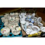 A BOX AND LOOSE CERAMICS, including Wedgwood 'Raspberry Cane' pattern tea and coffee wares, assorted