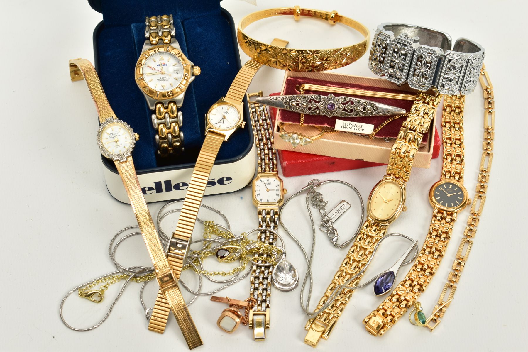 A SELECTION OF WRISTWATCHES AND JEWELLERY, to include five ladies wristwatches of various styles