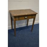 AN EARLY TO MID 20TH CENTURY OAK SIDE TABLE with a single drawer, width 84cm x depth 48cm x height