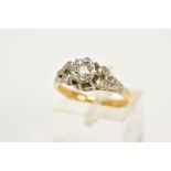 A SINGLE STONE DIAMOND RING, set with a single round brilliant cut diamond, total estimated