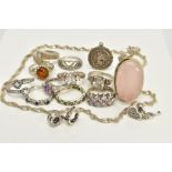 A SMALL QUANTITY OF JEWELLERY, to include a white metal pendant, of a oval cabochon rose quartz