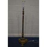 AN EARLY 20TH CENTURY BRASS COLUMN TELESCOPIC STANDARD LAMP, maximum height to fitting 195cm x