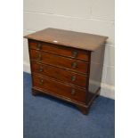 AN EARLY 20TH CENTURY MAHOGANY BATCHELORS CHEST OF FOUR LONG DRAWERS, in the George III style, brass