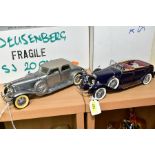 TWO BOXED FRANKLIN MINT 1/24 SCALE DIECAST MODEL CARS, 1933 Duesenberg SJ Twenty Grand and 1926