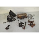 A SELECTION OF VICES AND CLAMPING TOOLS, including a wooden 169B/1 vice, a Gordon vice, a Stanley