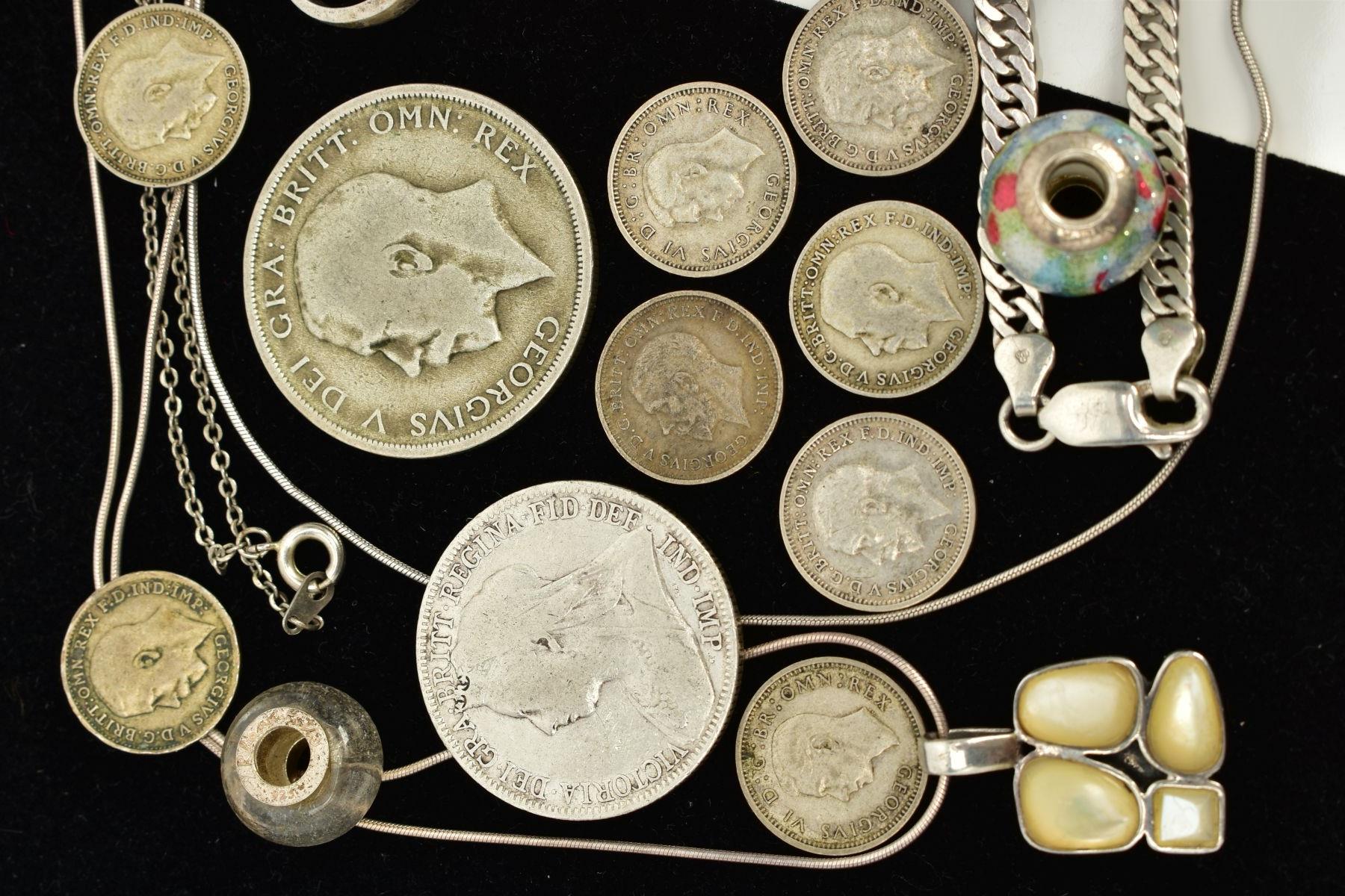 AN ASSORTED SELECTION OF JEWELLERY AND ITEMS, to include a silver A.R.P. Button medal, hallmarked - Image 3 of 5