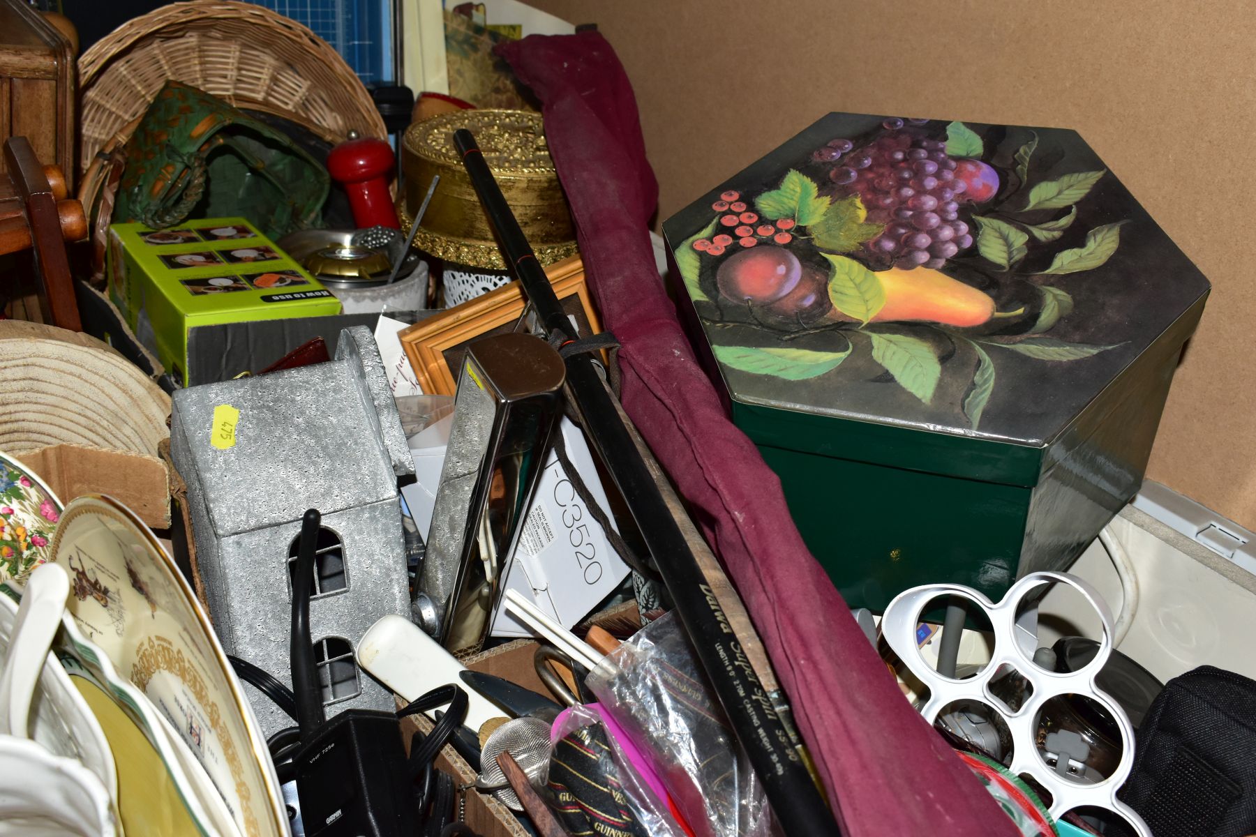 EIGHT BOXES AND LOOSE KITECHENALIA, HOUSEHOLD SUNDRIES, CERAMICS, BOOKS, ETC, including a carbuoy, - Image 18 of 18