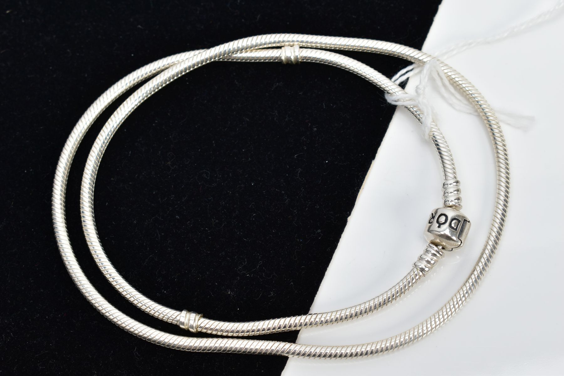 A PANDORA SNAKE CHAIN NECKLACE, length 500mm, fitted with a signed 'Pandora' clasp, stamped S925