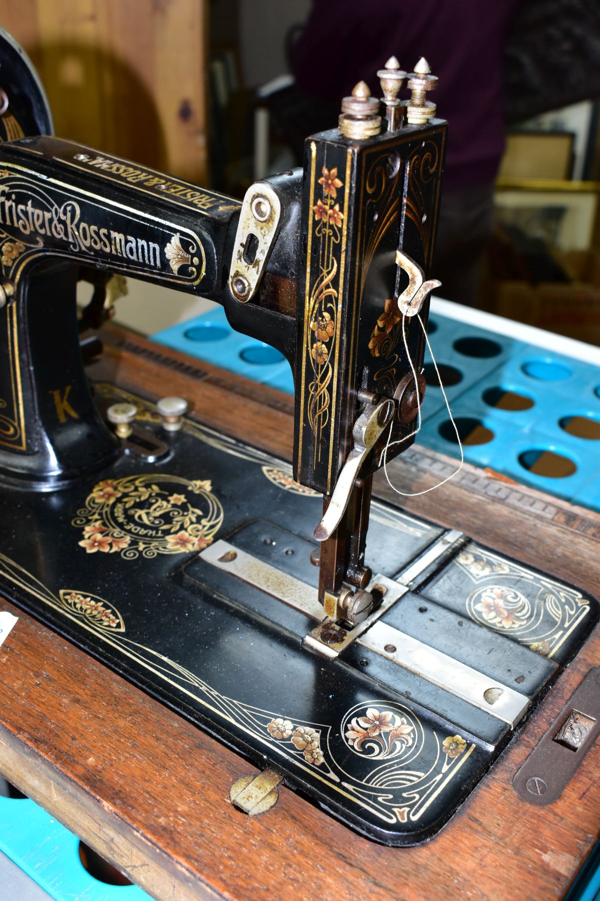A FRISTER & ROSSMAN CAST IRON SEWING MACHINE, machine and floral decoration in fairly good - Image 2 of 5