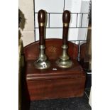 A GASKELL & CHAMBERS 'DALEX' BEER ENGINE, circa 1930's, two hand pulls mounted in a wooden frame,