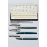 A TRAY CONTAINING VINTAGE FOUNTAIN PENS, including a boxed Parker 65 in green with a Lusterol cap, a
