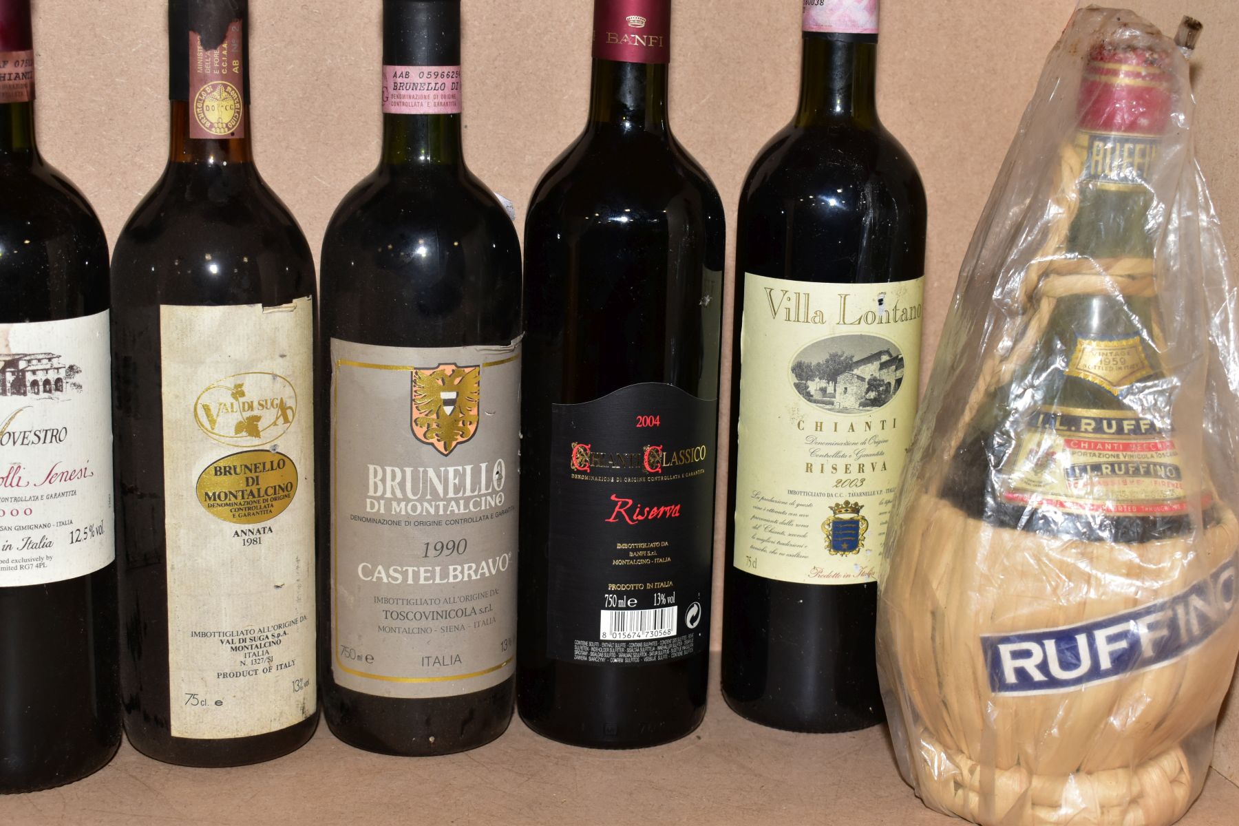 SIXTEEN BOTTLES OF ITALIAN RED WINE comprising one 2 litre bottle of Melini Chianti, one Cecchi - Image 5 of 5