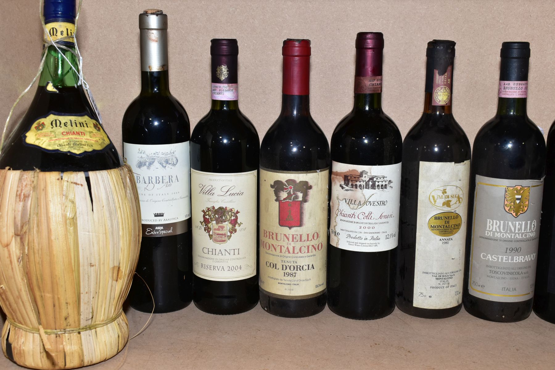 SIXTEEN BOTTLES OF ITALIAN RED WINE comprising one 2 litre bottle of Melini Chianti, one Cecchi - Image 4 of 5