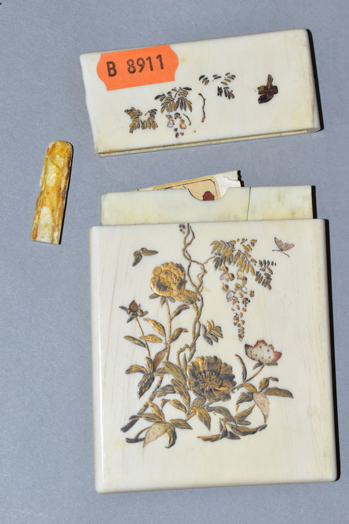 A LATE 19TH CENTURY JAPANESE IVORY AND SHIBIYAMA CARD CASE, the pull off cover with splits and - Image 7 of 8