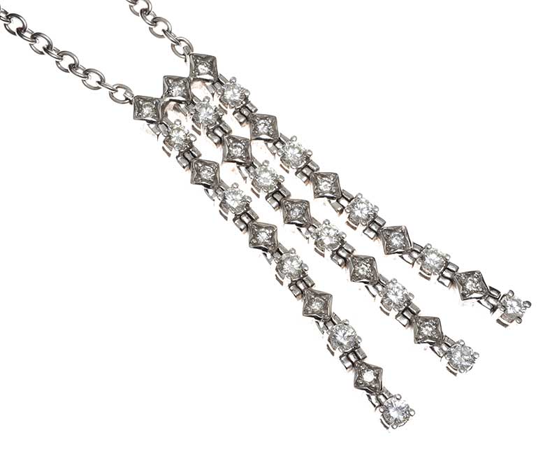 18CT WHITE GOLD DIAMOND PENDANT AND CHAIN - Image 2 of 2