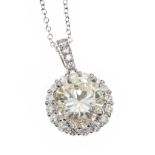 18CT WHITE GOLD DIAMOND CLUSTER NECKLACE