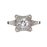 VINTAGE PLATINUM DIAMOND RING