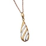 9CT GOLD PENDANT AND CHAIN