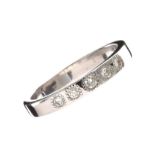 18CT WHITE GOLD DIAMOND RING