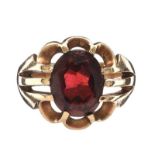 9CT GOLD GENT'S GARNET RING