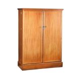 GENTLEMAN'S COMPACTUM