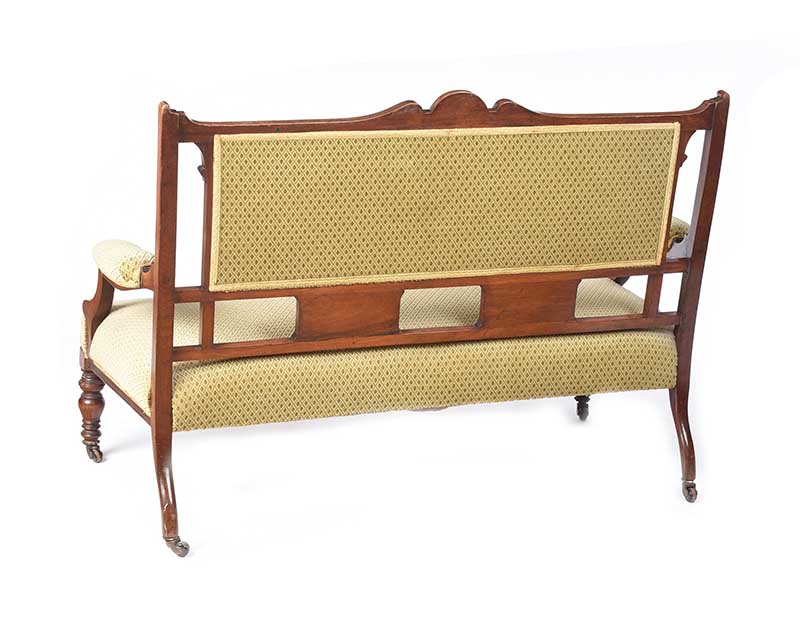 EDWARDIAN MAHOGANY PARLOUR SETTEE - Image 5 of 5