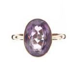 9CT GOLD RING SET WITH AMETHYST