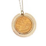 9CT GOLD MOUNTED SOVEREIGN ON A CHAIN
