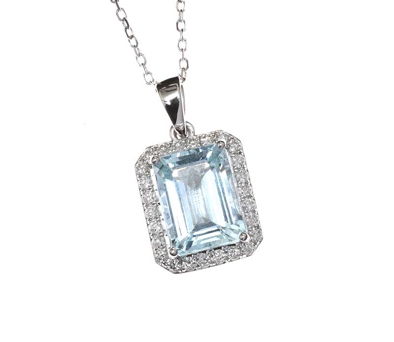 18CT WHITE GOLD AQUAMARINE AND DIAMOND NECKLACE