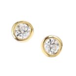 18CT GOLD DIAMOND STUD EARRINGS