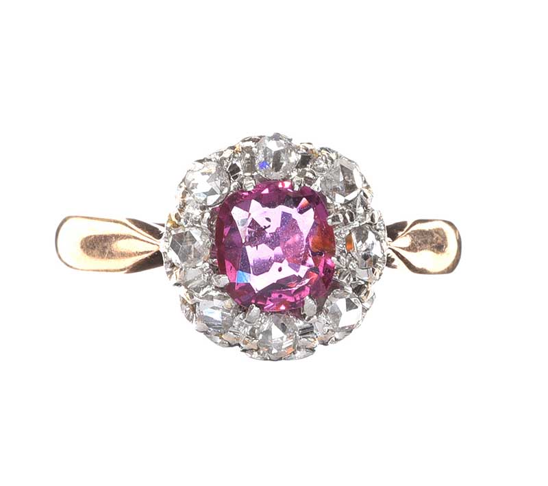 MID-CARAT RUBY AND DIAMOND CLUSTER RING