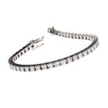 18CT WHITE GOLD DIAMOND TENNIS BRACELET