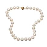 STRAND OF FRESH WATER PEARLS WITH 9CT GOLD CLASP