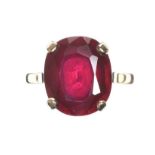 9CT GOLD RUBY SINGLE STONE RING