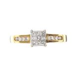 18CT GOLD DIAMOND RING