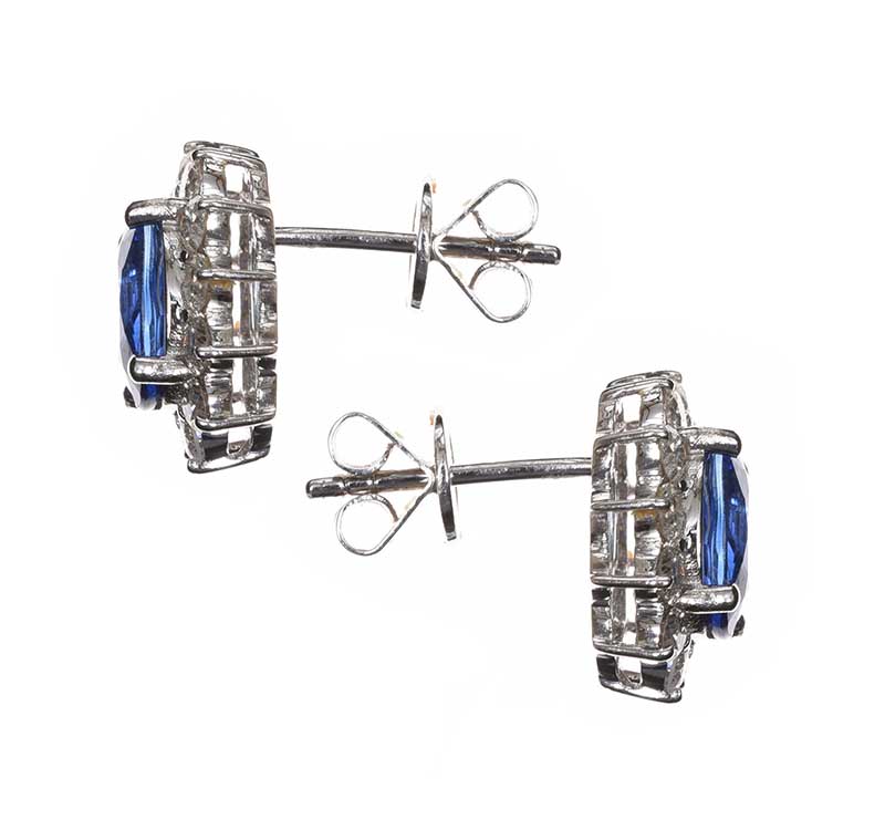 18CT WHITE GOLD SAPPHIRE AND DIAMOND CLUSTER EARRINGS - Image 2 of 2